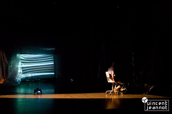 2007_u4n0042