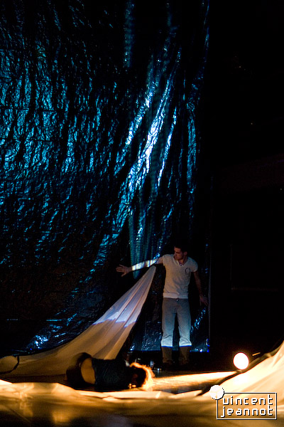 2007_u4n0098