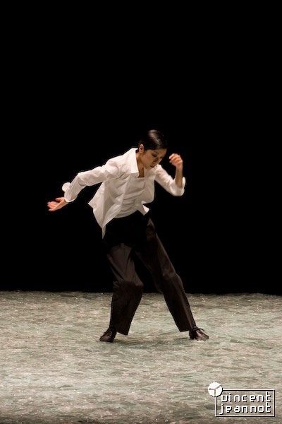 2008_u4n0037