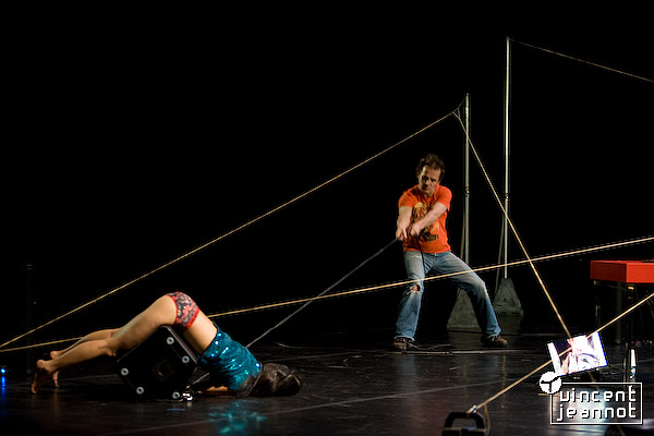 2008_u4n0209