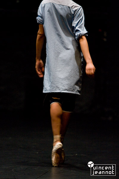 2008_u4n0059
