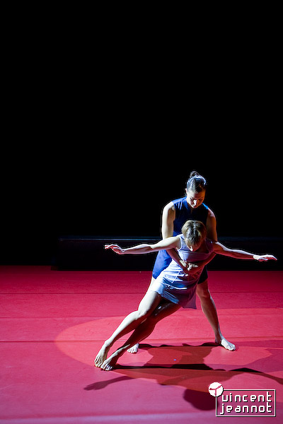2008_u4n0048