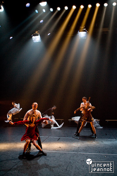 2008_u4n0167