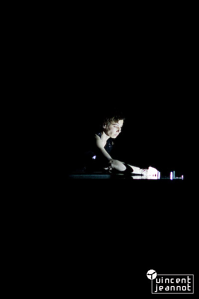 2008_u4n0154