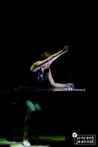 2008_u4n0163