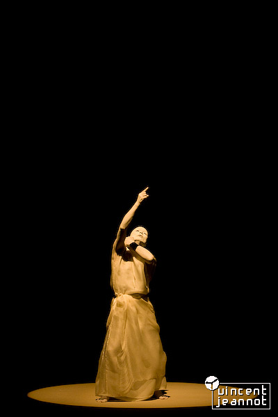 2008_u4n0007