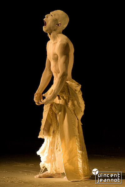 2008_u4n0156