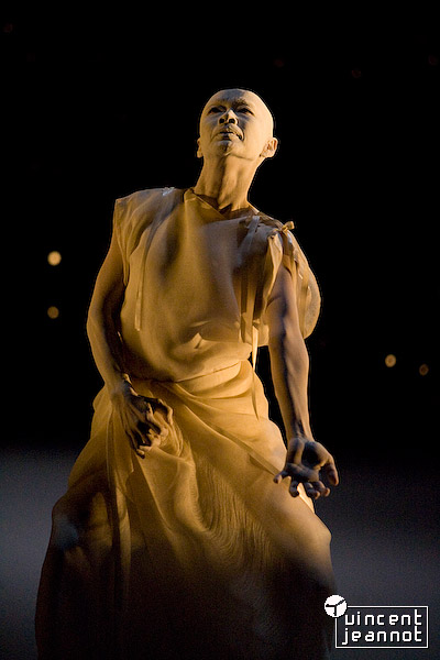 2008_u4n0296