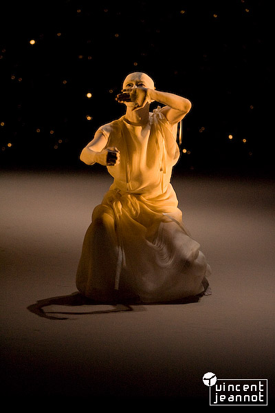 2008_u4n0300