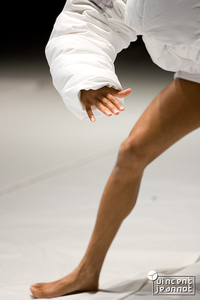 2008_u4n0079