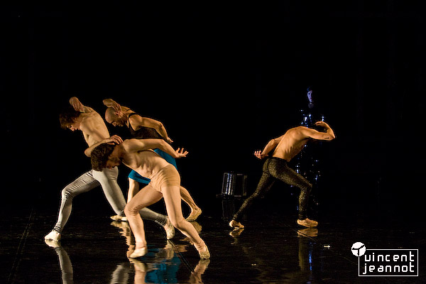 2008_u4n0055