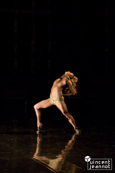 2008_u4n0065