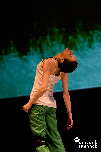 2008_u4n0245