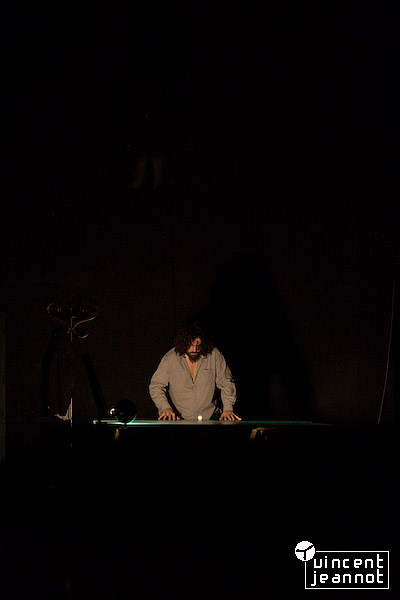 2008_u4n0028