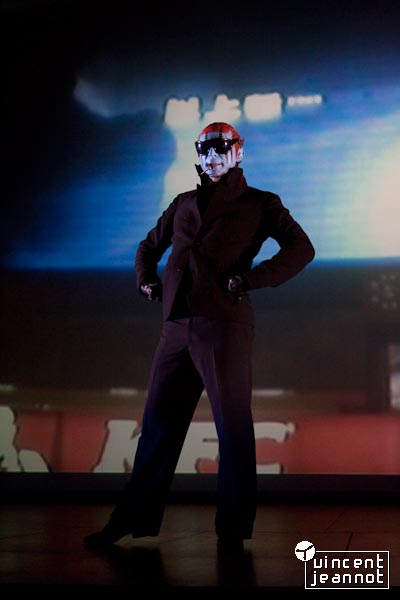 2009_U4N0211