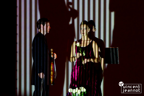 Photographie de Notes+, Violin Phase de Karine Saporta